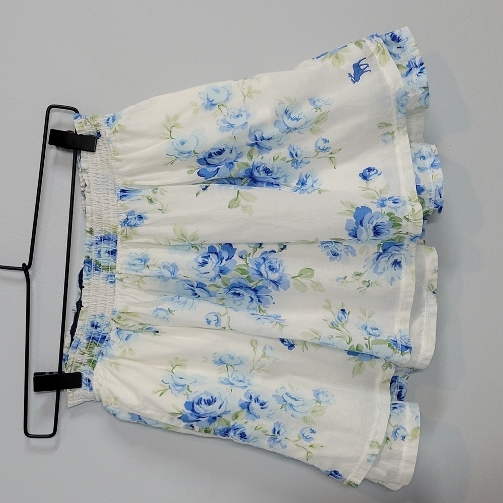 Abercrombie & Fitch girls Medium White & Blue floral skirt with pockets 8